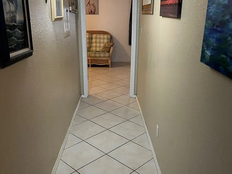 1342 Harbor Island Dr — Photo 9