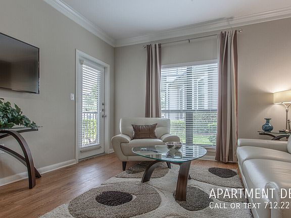 4th image of 8656 N Sam Houston Pkwy E #1331