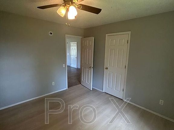 5th image of 3305 SW Victoria Pl #2
