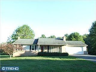 1st image of 236 E Sherwood Dr