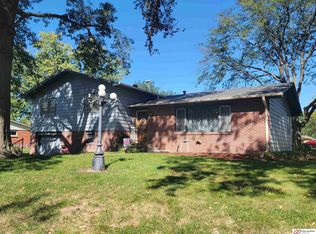 1724 Garfield St, Beatrice, NE 68310