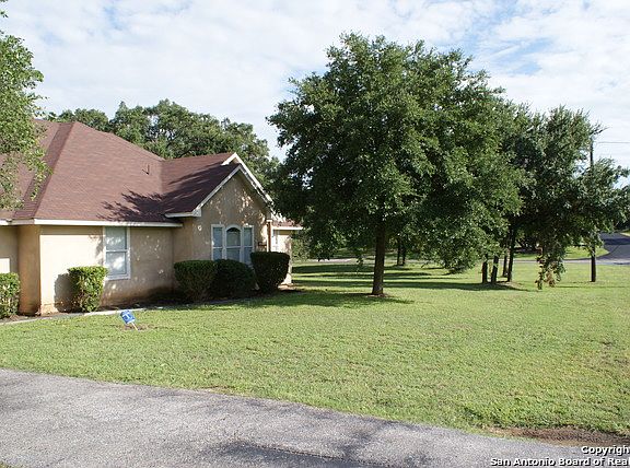 3rd image of 11160 Paloma Dr