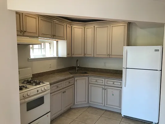 Rented by R New York | media 3