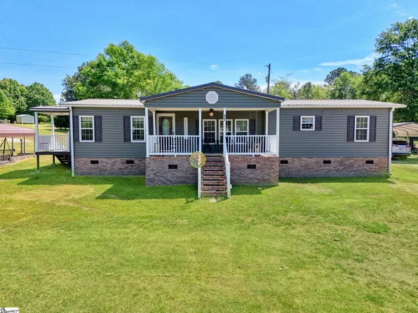 82 Laredo Dr, Gray Court, SC 29645