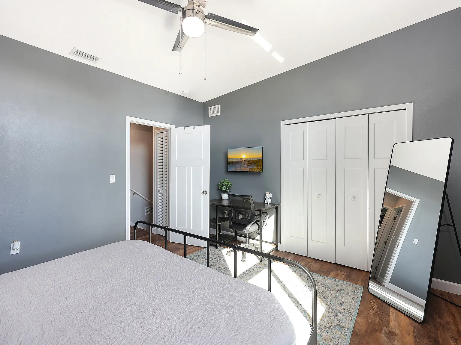 2 bed, 920 sqft, $1,895 — Photo 3