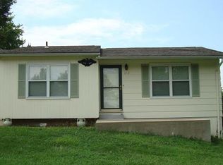 612 Moulton St, De Soto, MO 63020