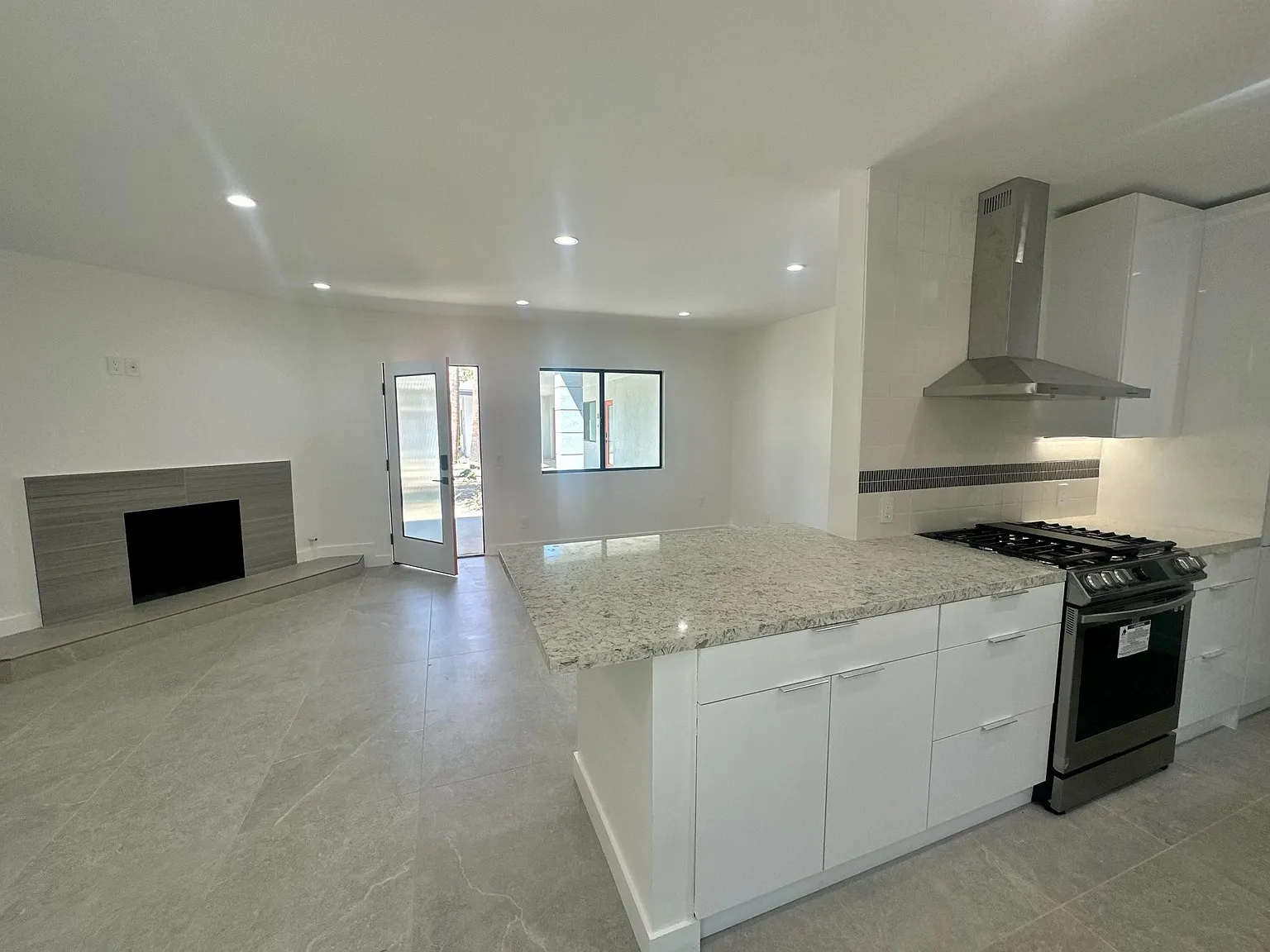600 S Grenfall Rd — Photo 4