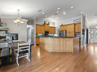 9850 Muller Rd, Fort Pierce, FL 34945