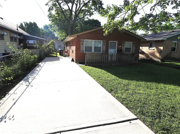 2750 Winton Dr, Dayton, OH 45419