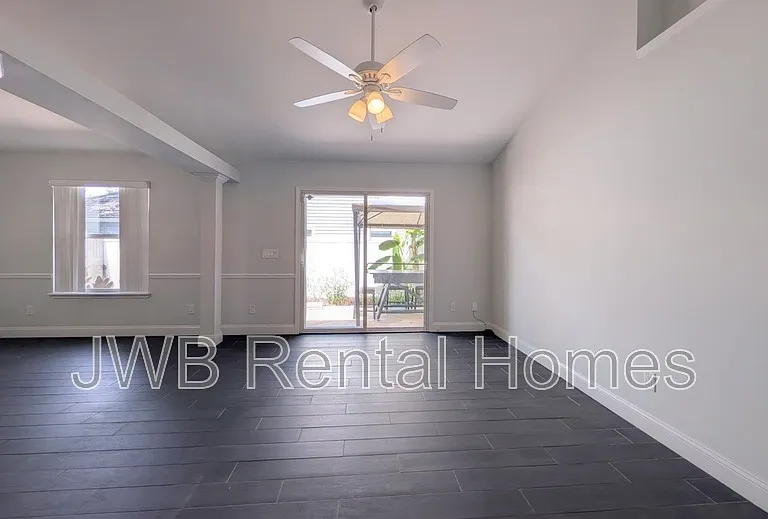 1649 Ocean Pond Ct — Photo 5