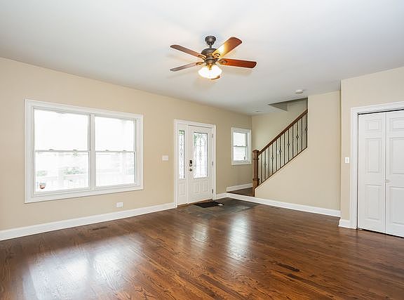3rd image of 105 Sawyer Ave