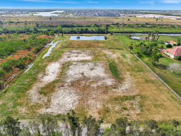 19680 Skyhawk Lane, Loxahatchee, FL 33470