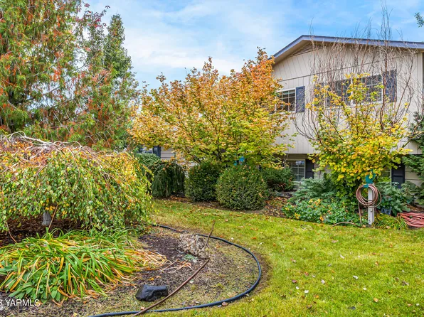6910 W Prasch Ave, Yakima, WA 98908