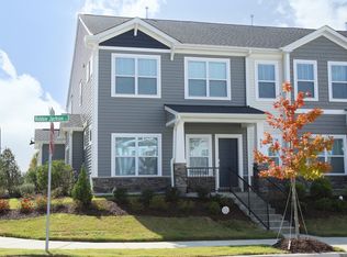 968 Robbie Jackson Ln, Fuquay Varina, NC 27526