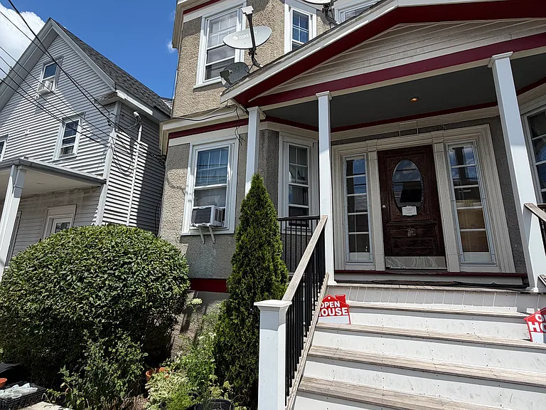 12 Dolphin Ave #3 — Photo 3