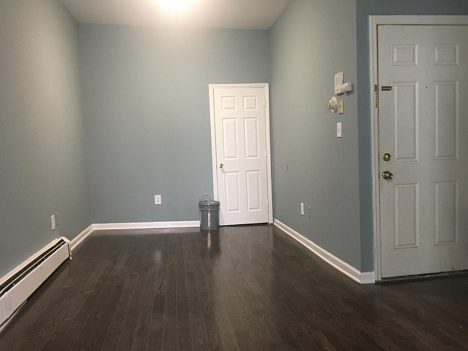 2nd image of 186 South St APT 4Y