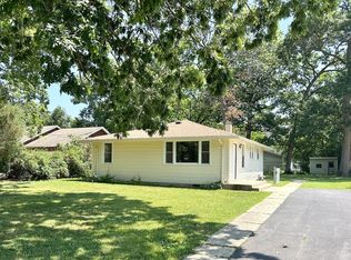 35339 N Hickory Ln, Round Lake, IL
