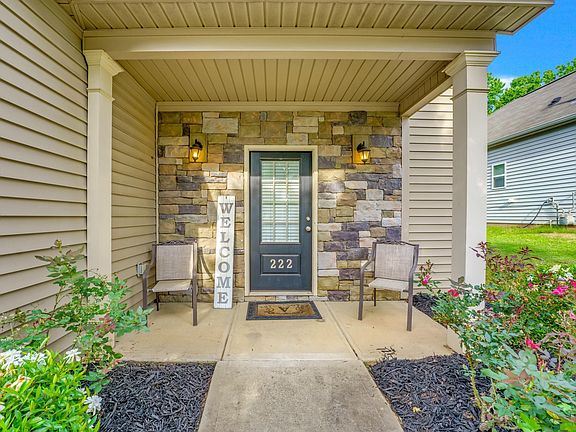 4th image of 222 Marefair Ln