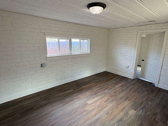 2nd image of 2926 W Granada Rd #2