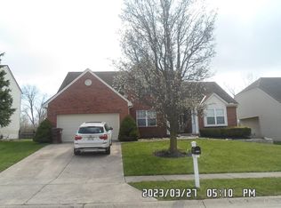 2137 Crest Rd, Cincinnati, OH 45240