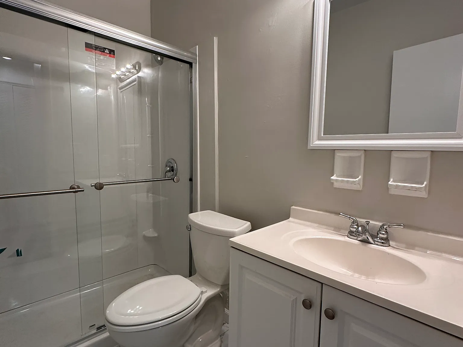 Studio, 1000 sqft, $1,375 — Photo 2