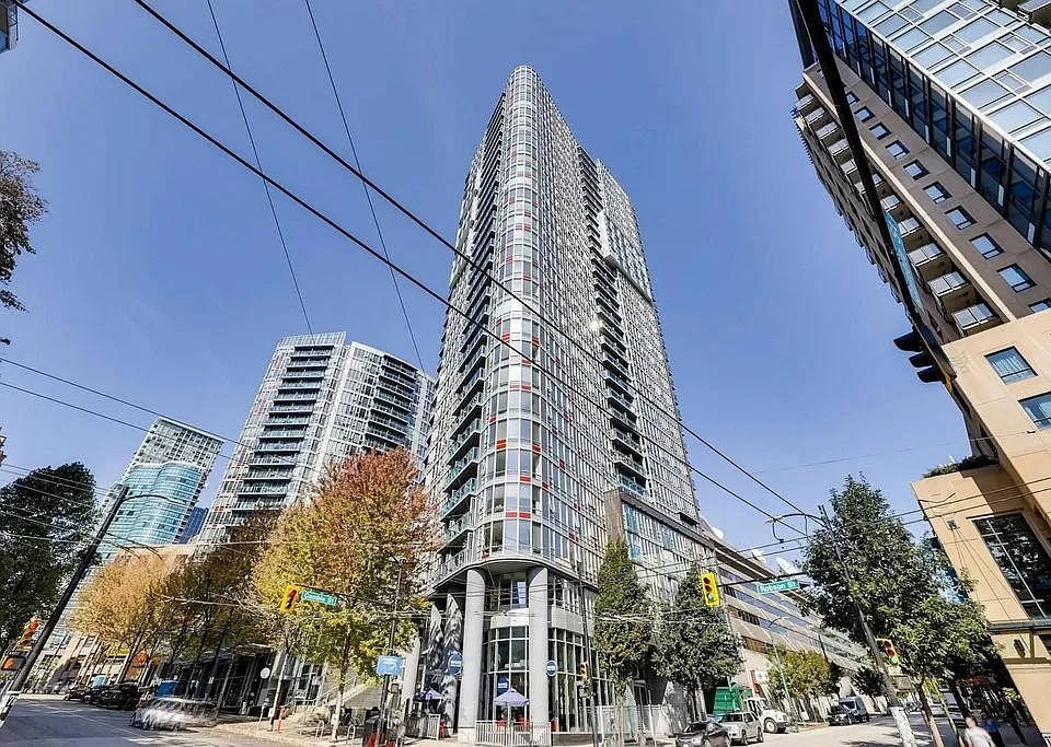 233 Robson St #31XX