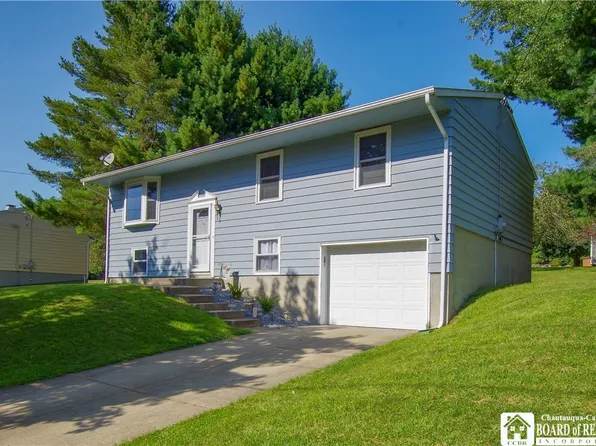 321 E Virginia Blvd, Jamestown, NY 14701