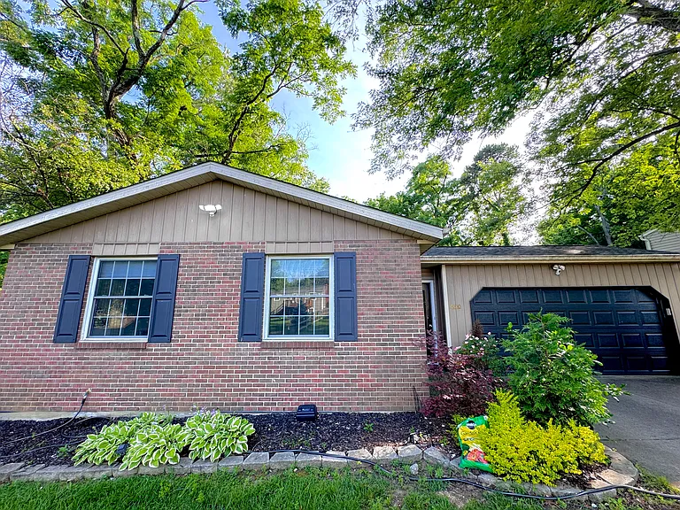 8630 High Trail Ct — Photo 1