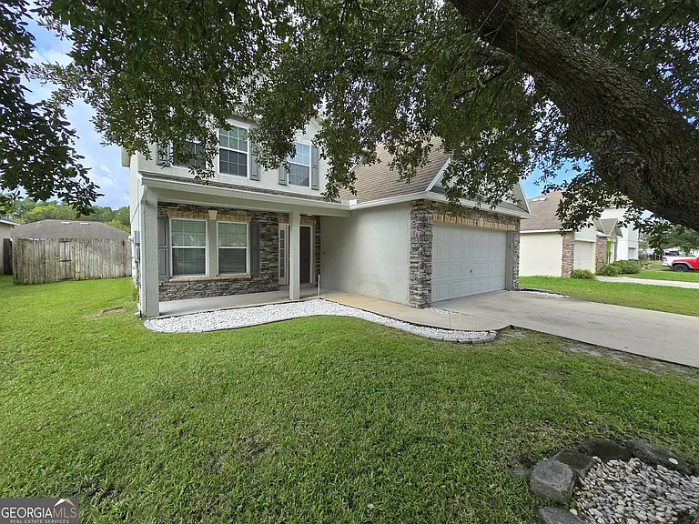 110 Pine Bluff Blvd W — Photo 9