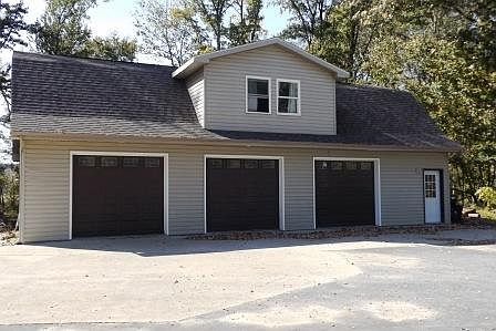 2nd image of 8001 County Road 700 E