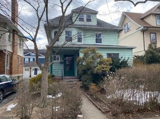 8 E Newell Ave, Rutherford, NJ 07070