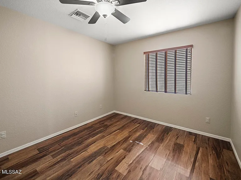 3067 W Country Hill Dr — Photo 18