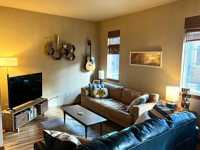 607 Cowan St #B2 — Photo 2