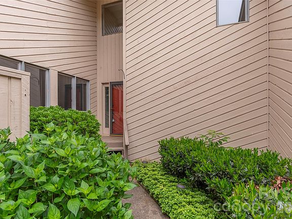 2nd image of 111 Clubwood Ct