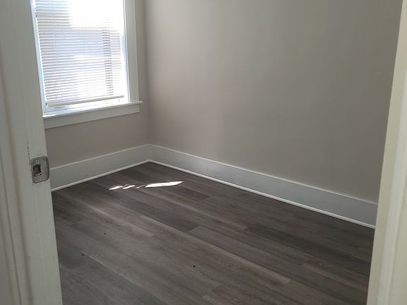 5th image of 656 Lothrop Ave #205