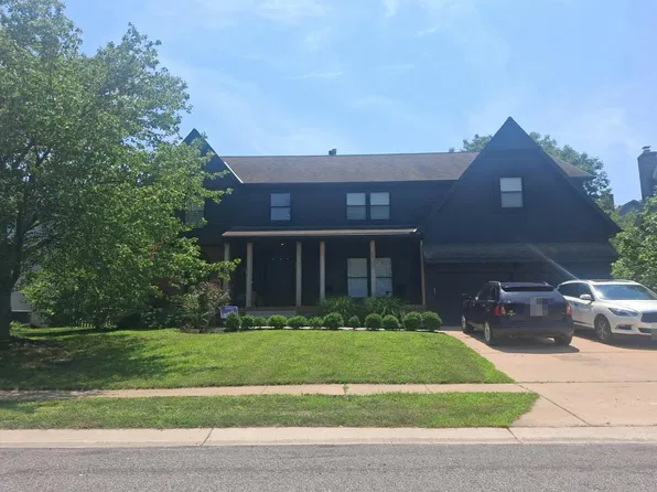 8205 W 153rd St, Overland Park, KS 66223