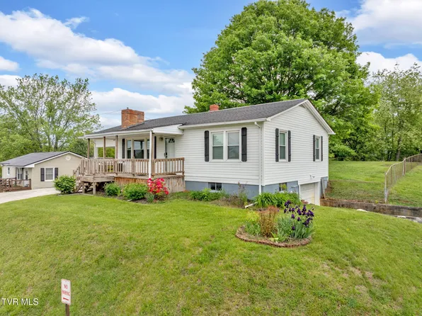 270 Ruth St SW, Abingdon, VA 24210