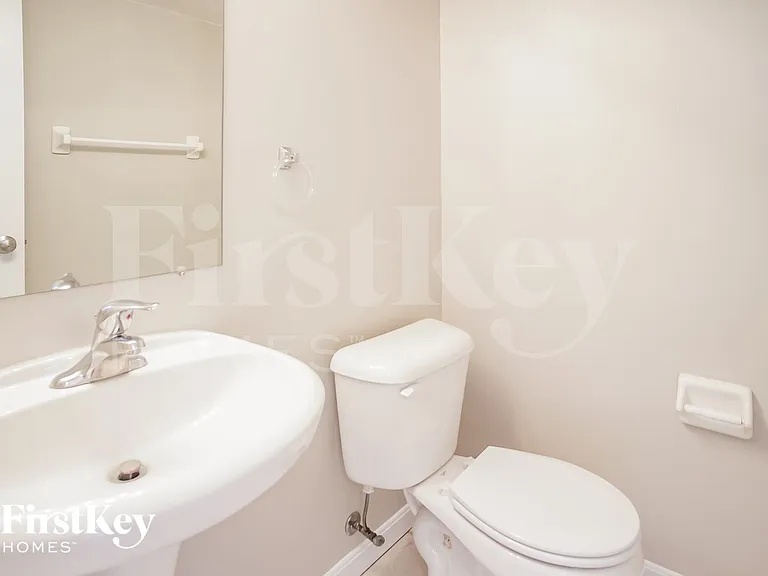 7398 Haverhill Ln — Photo 12