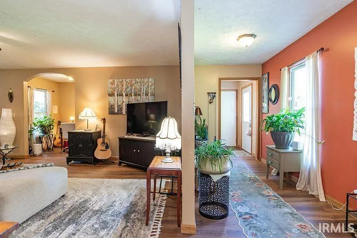 1106 W Countryside Ln — Photo 11