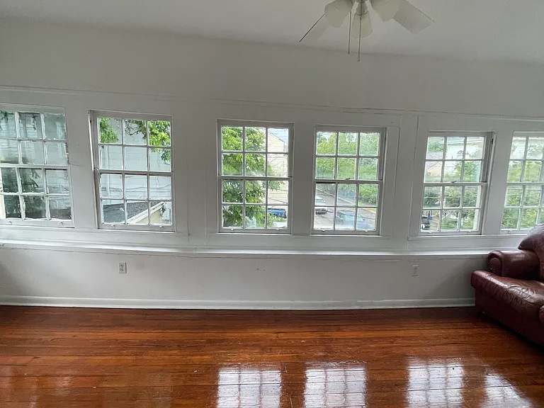 1303 General Pershing St — Photo 15