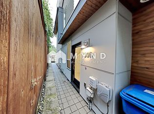 130 21st Ave E #B, Seattle, WA 98112