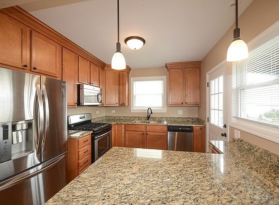 3rd image of 4117 N Odell Ave