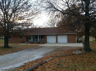 918 216th Ter, Fort Scott, KS 66701