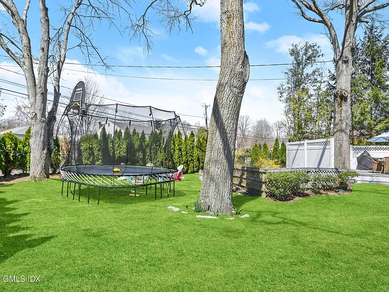 8 Perry Pl — Photo 22