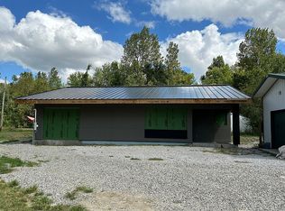 215 Hargrave Rd, Harrisburg, IL 62946