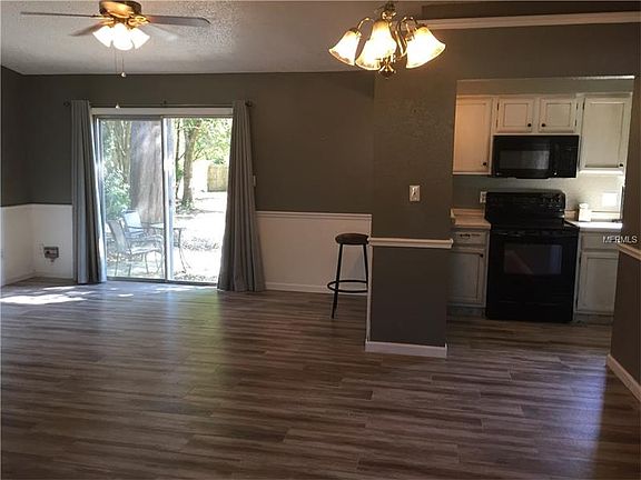 4th image of 1417 Prairie Lake Blvd