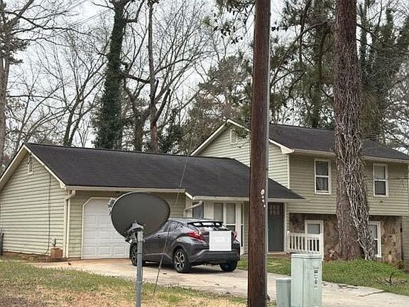 3rd image of 5658 Saint Thomas Dr