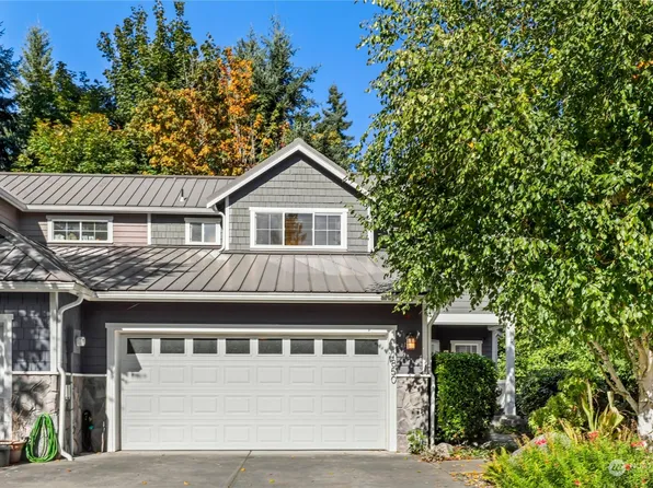 1850 Sakai Village Loop NE, Bainbridge Island, WA 98110