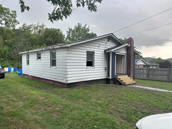 1370 Saint Clairs Creek Rd, Chilhowie, VA 24319