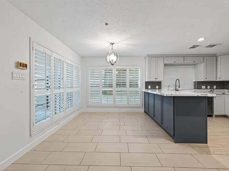 4019 Saint Michaels Ct — Photo 21